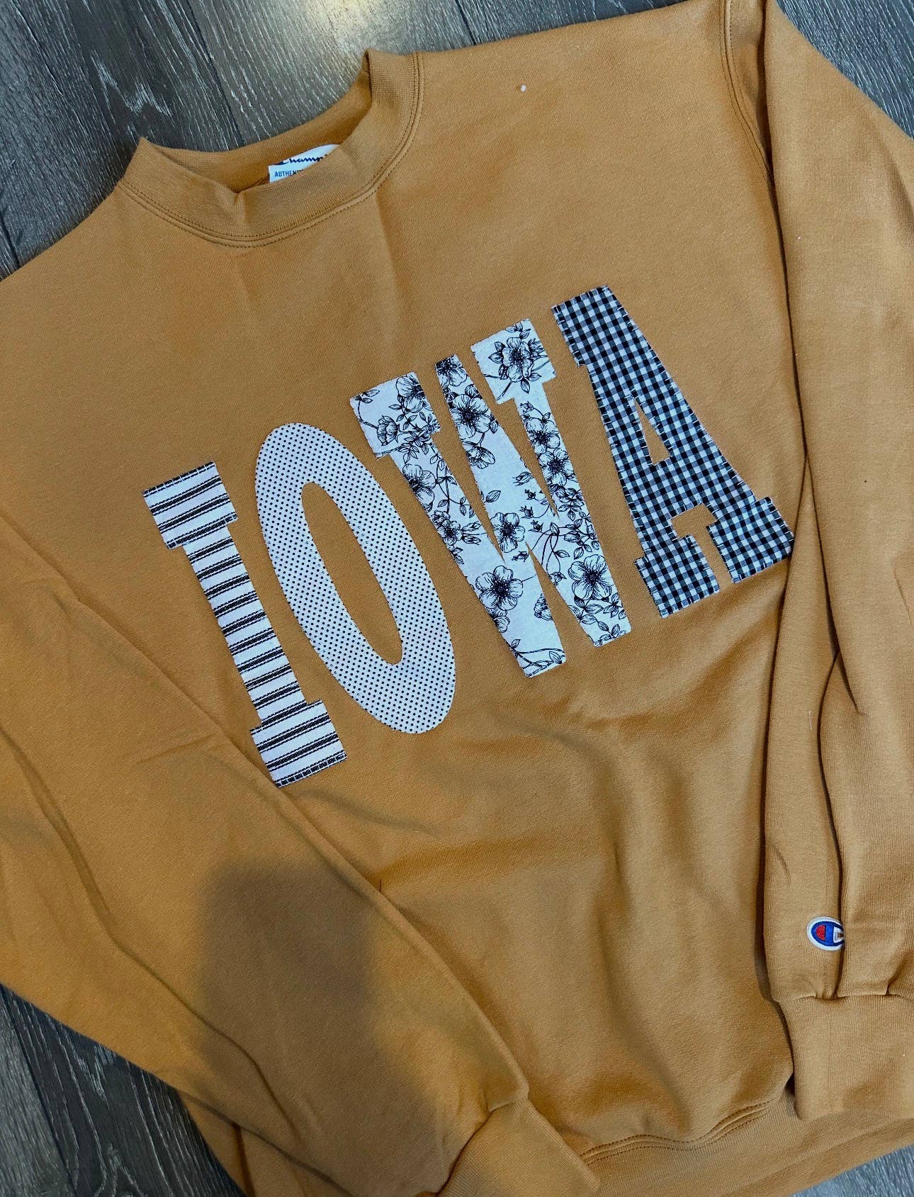 Patchwork Iowa Pullover - Golden
