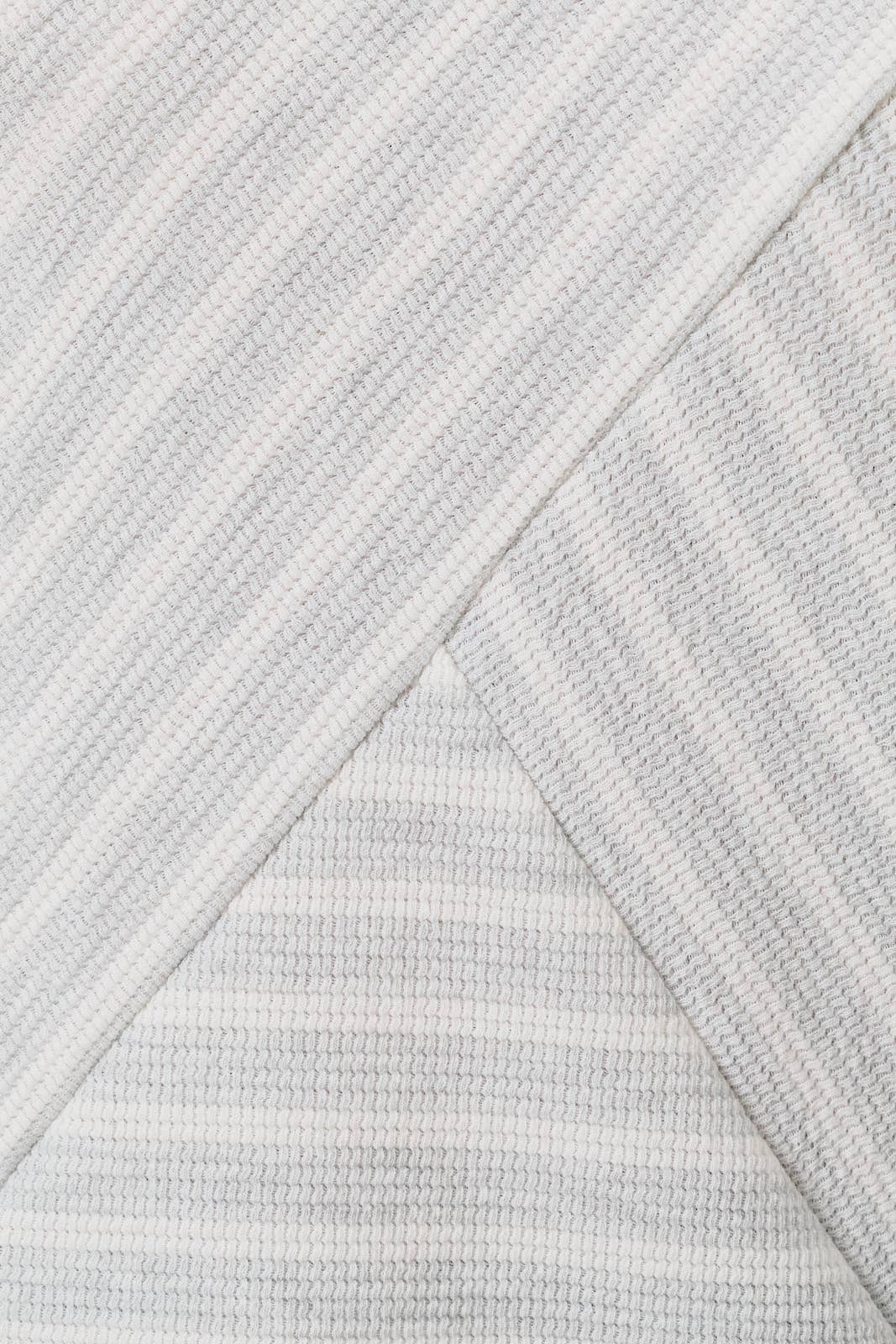 Sleeveless Diagonal Panel Stripe Top - Light Grey/Cream