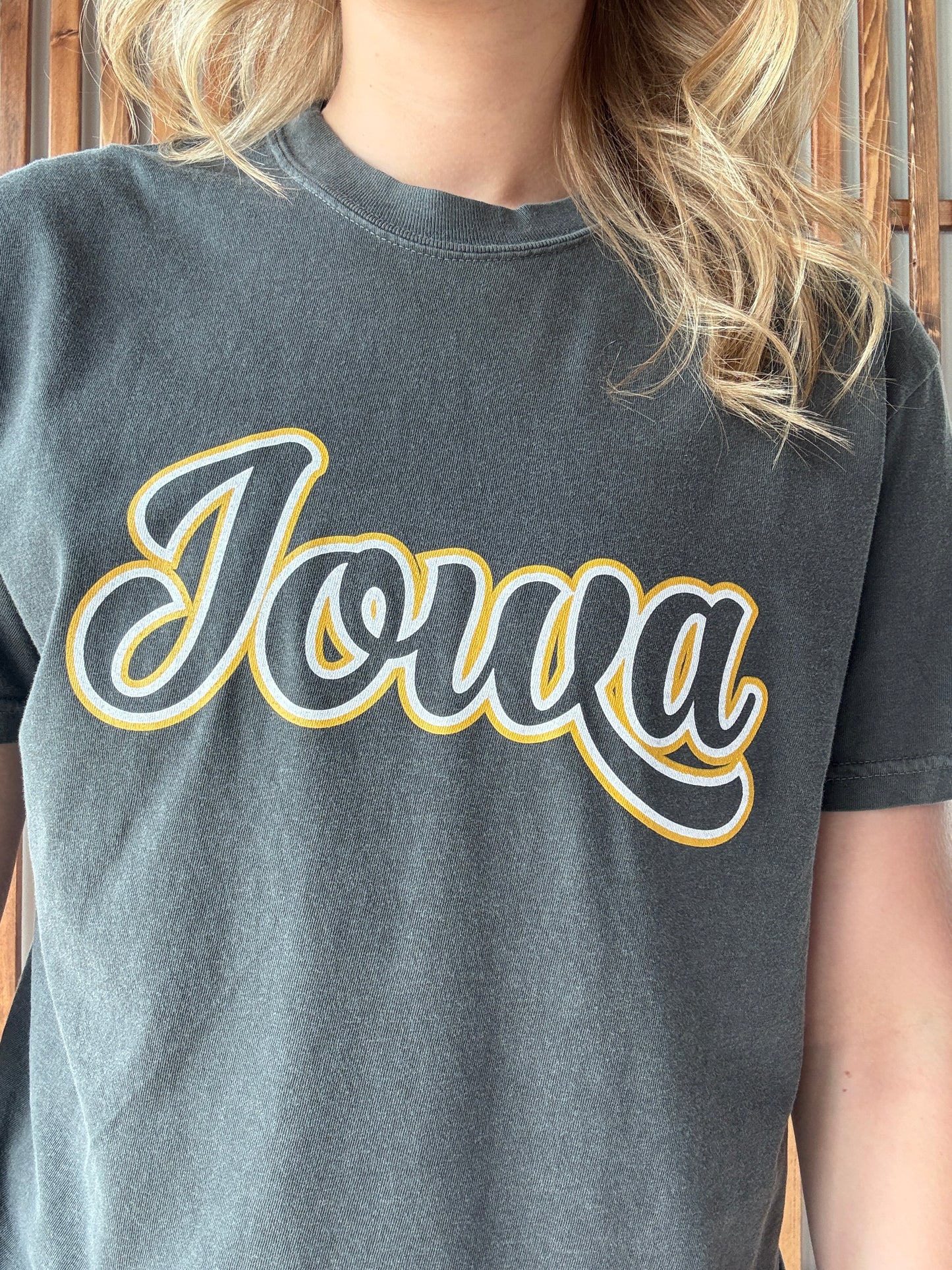 Double Layer Vintage Iowa T-Shirt: Pepper