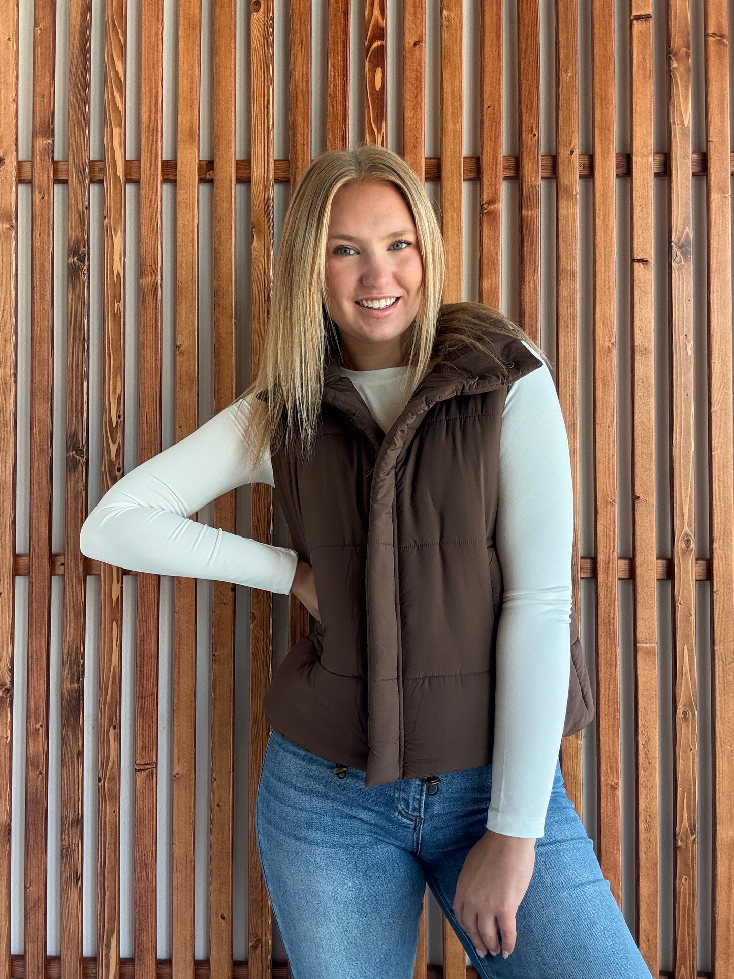High Neck Puffer Vest - Brown