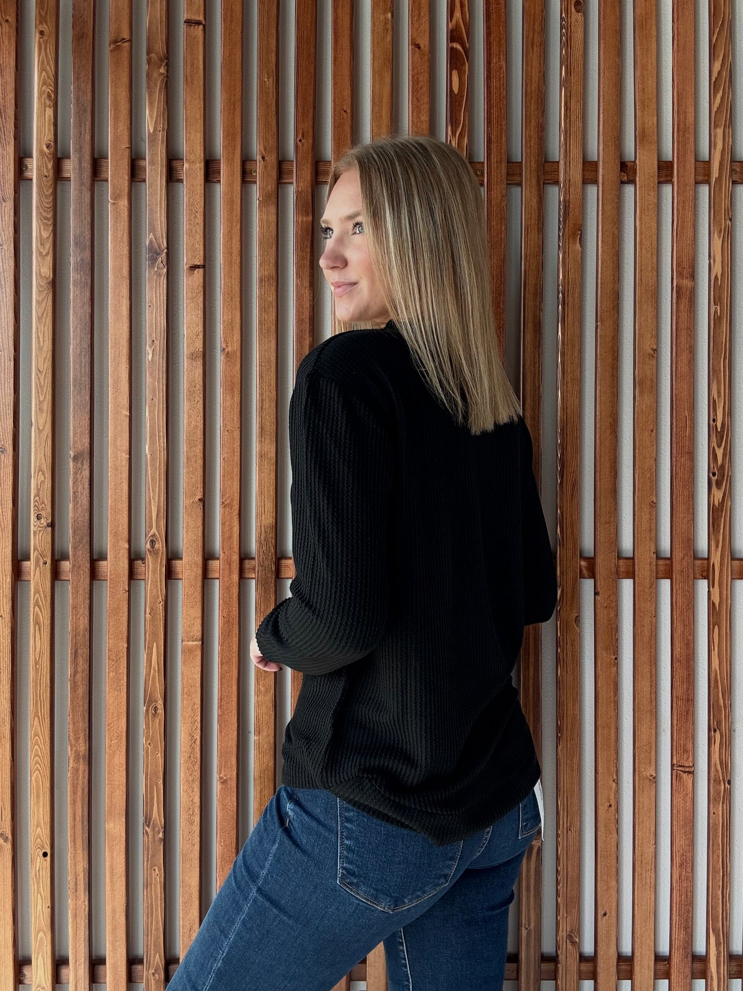 Ribbed Round Neck Long Sleeve - Black