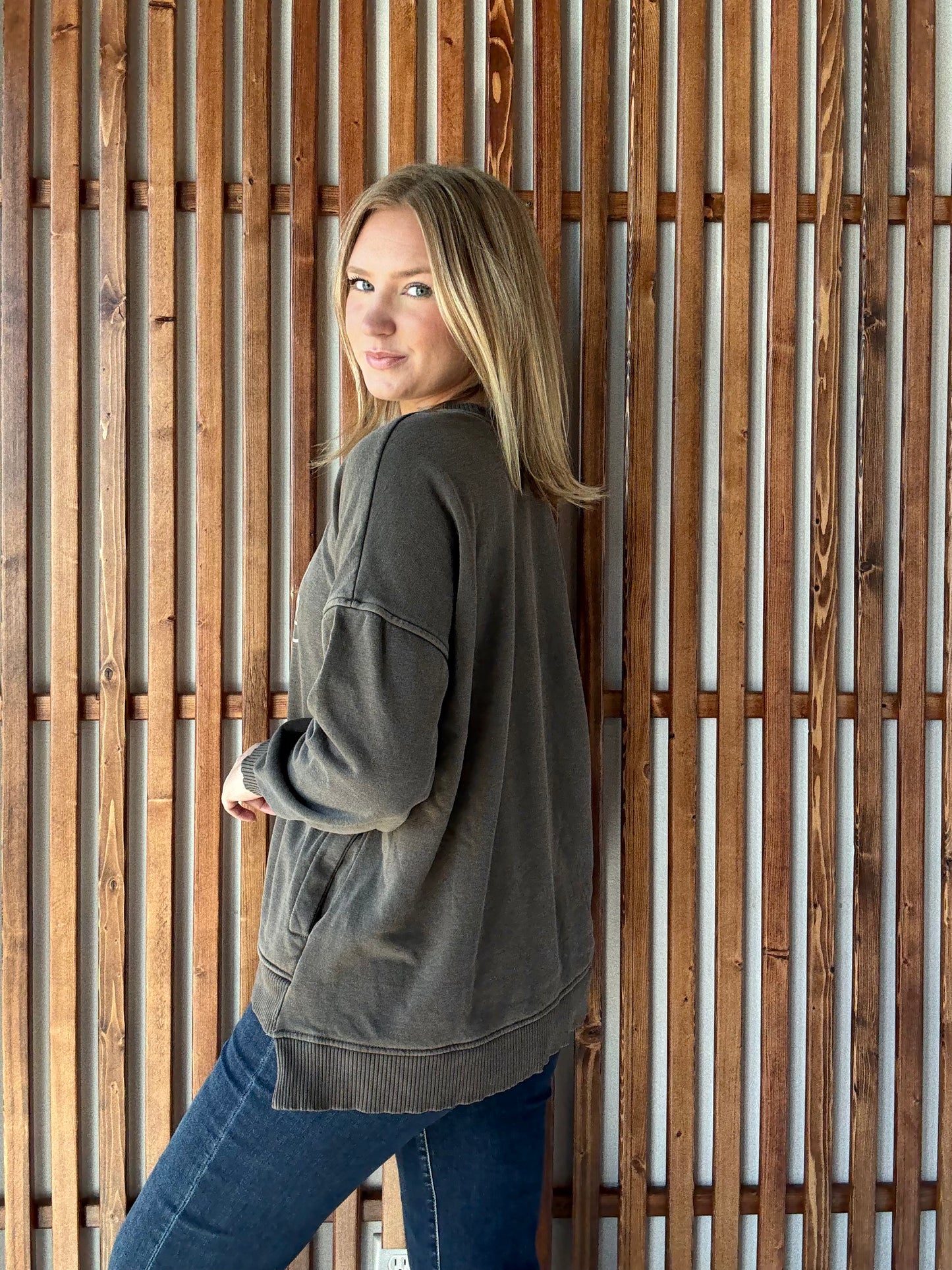 Iowa Vintage Logo Brown