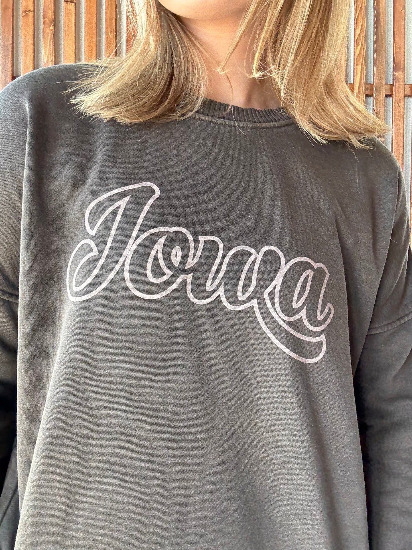 Iowa Vintage Logo Brown
