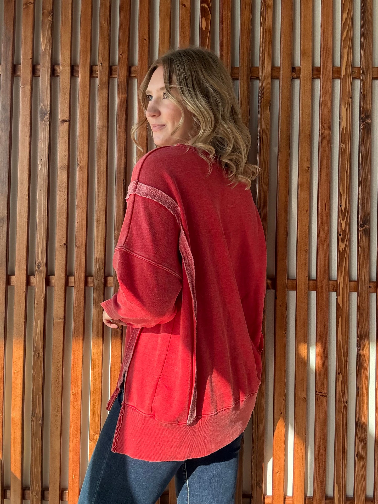 Merry Classic Crew Pullover - Red