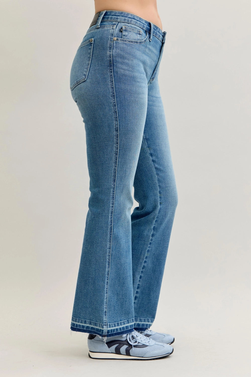 Tess TC MR Slim Bootcut Release Hem