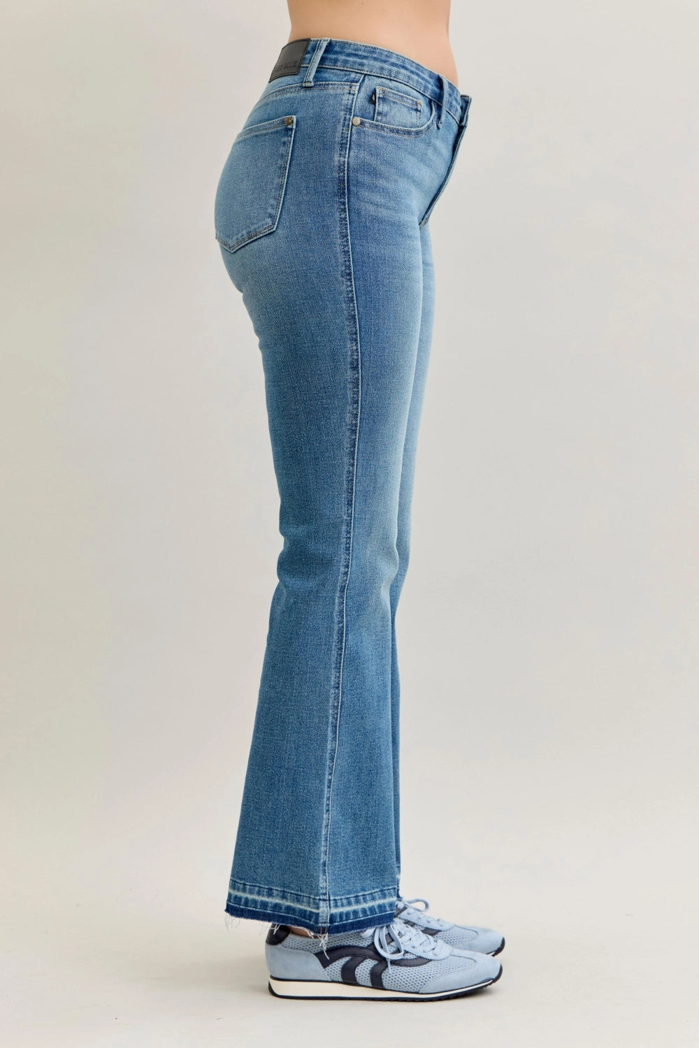 Tess TC MR Slim Bootcut Release Hem