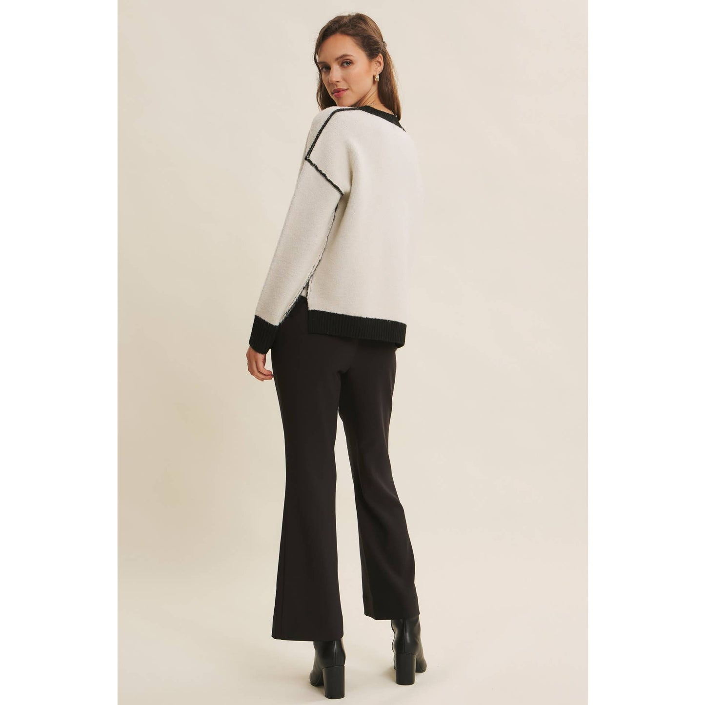 Soft Round Neck and Contrast Detail Sweater - Cream/Black