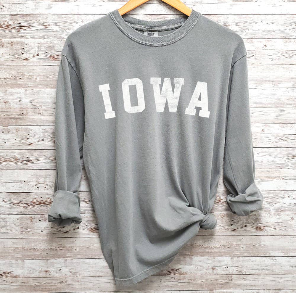 IOWA Graphic Long Sleeve T-Shirt