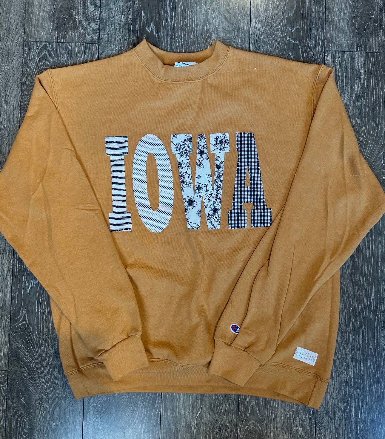 Patchwork Iowa Pullover - Golden