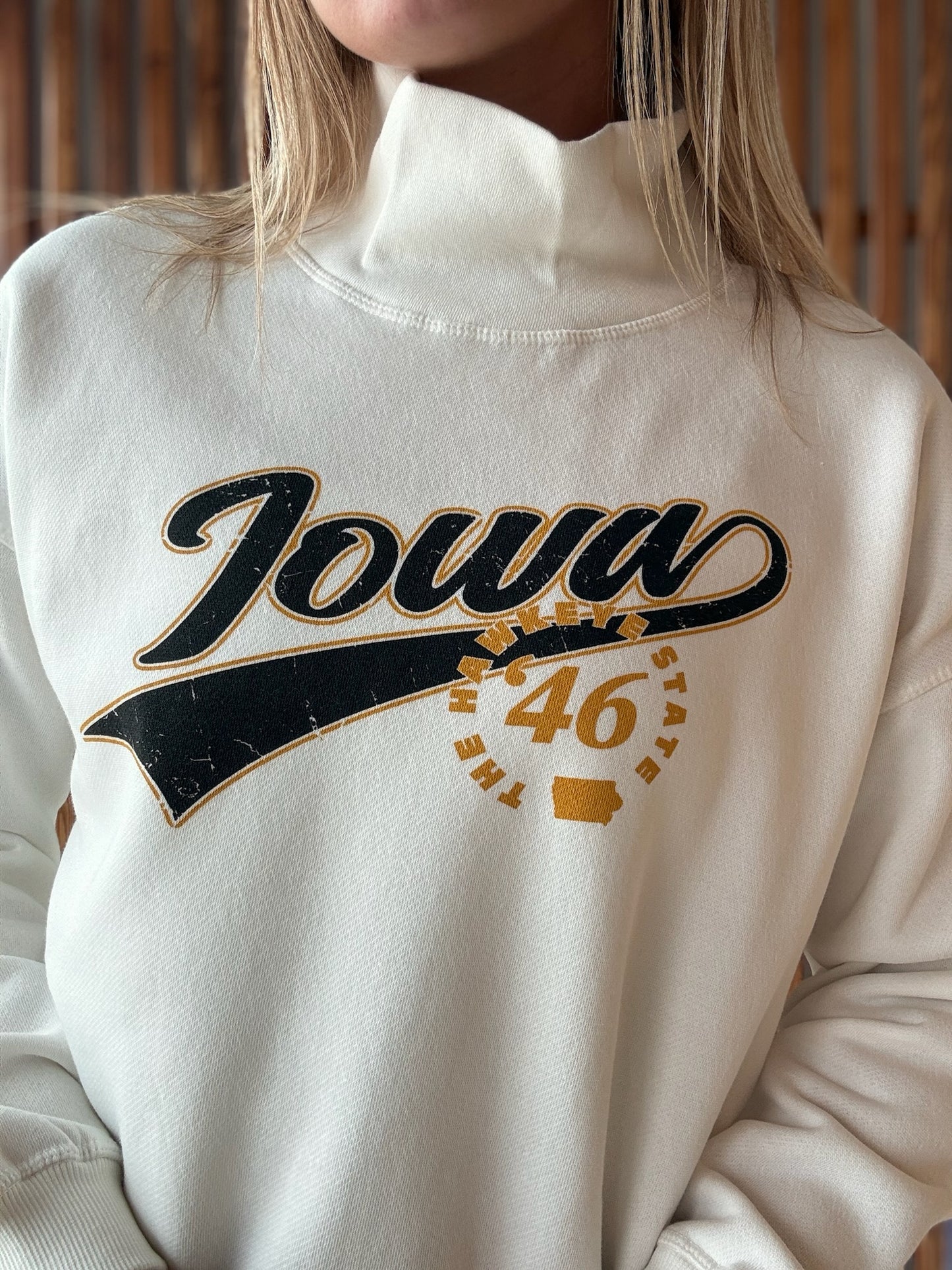 Est 1846 Iowa Script Mock Neck