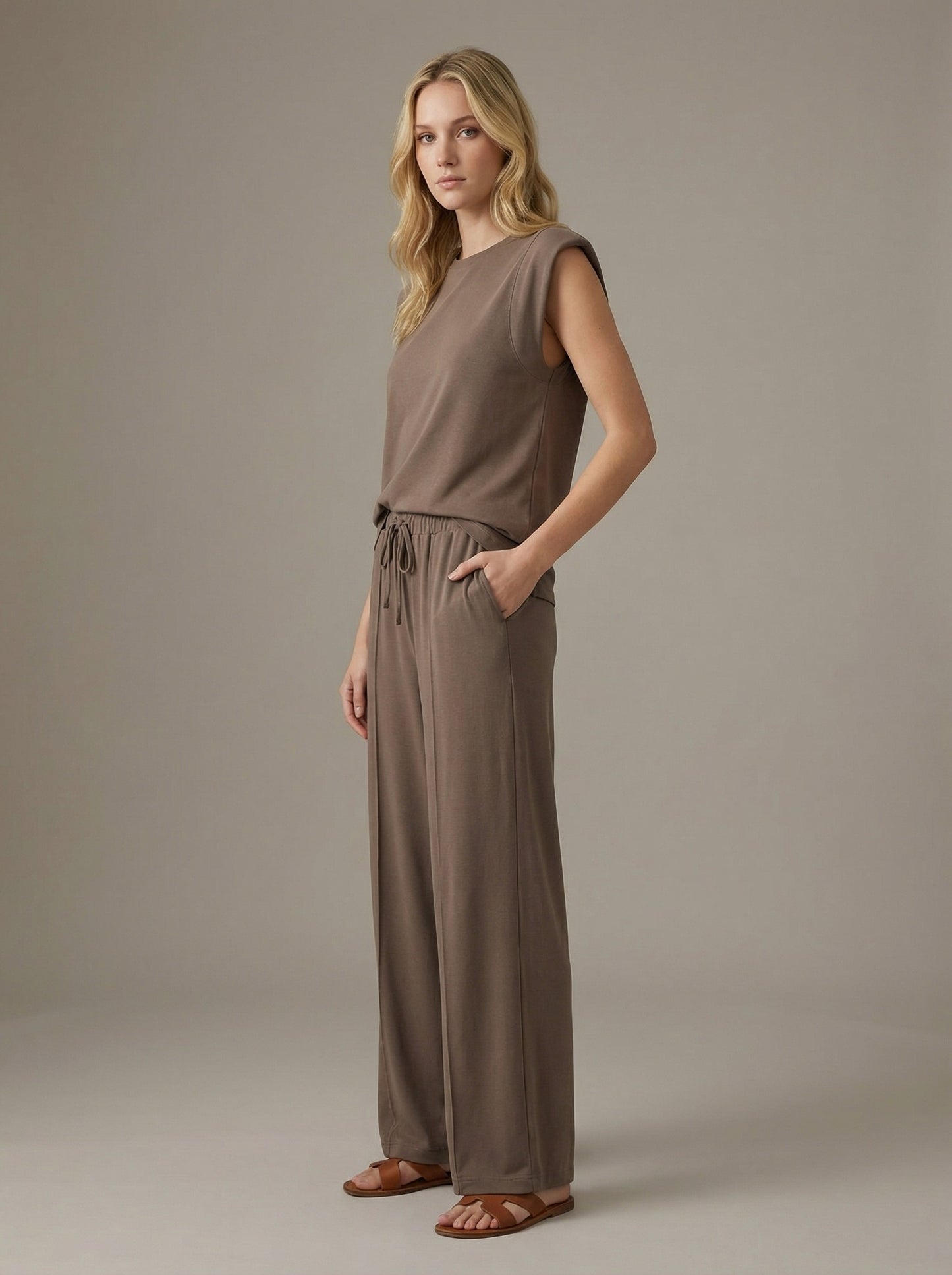 Drawstring Waist Wide-leg Knit Pants - Brown