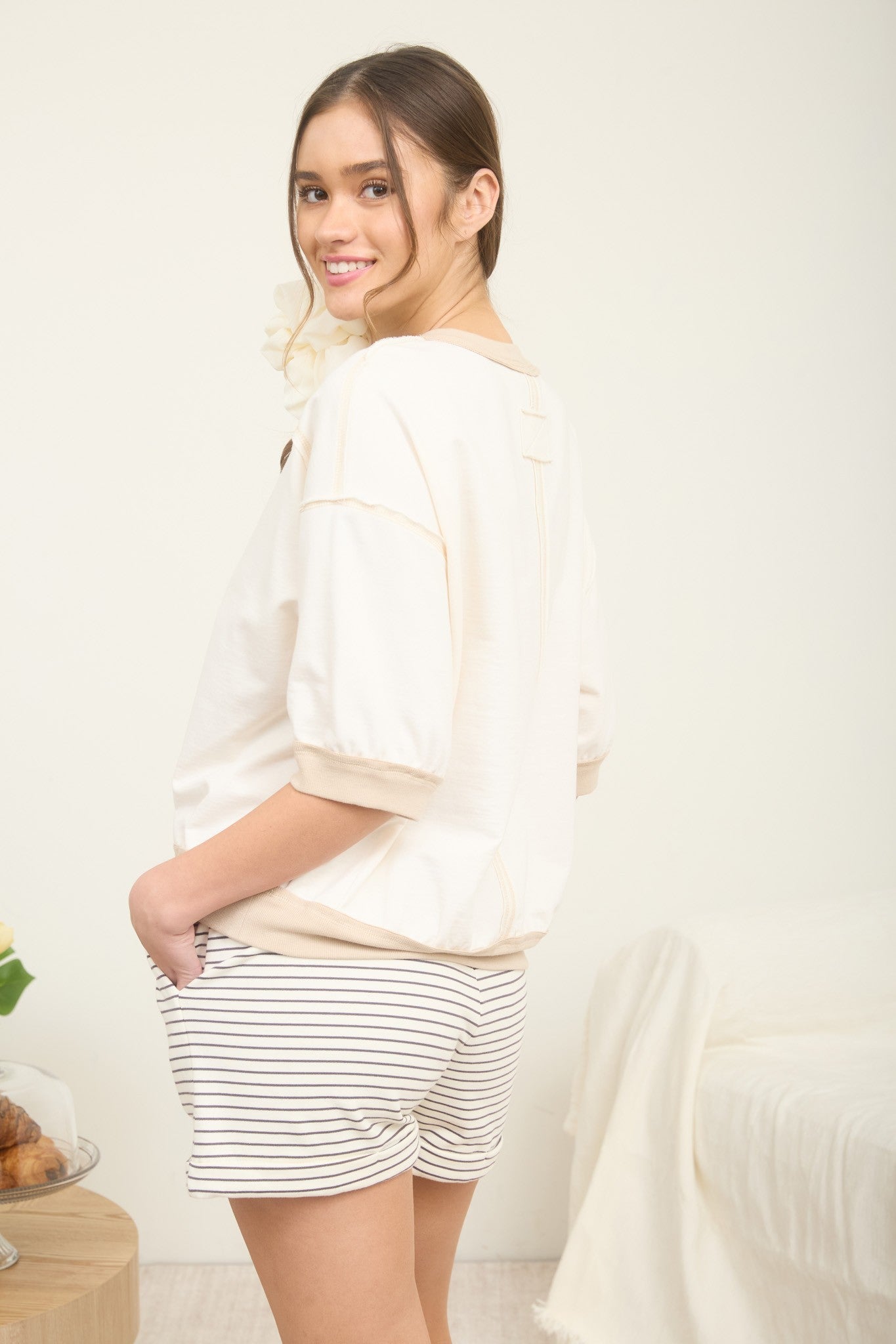 Contrast Trim Raglan Short Sleeve - Cream