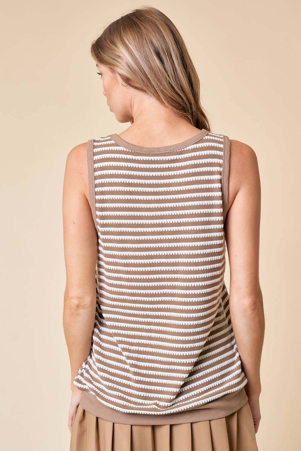 TEXTURED KNIT TANK: LATTE