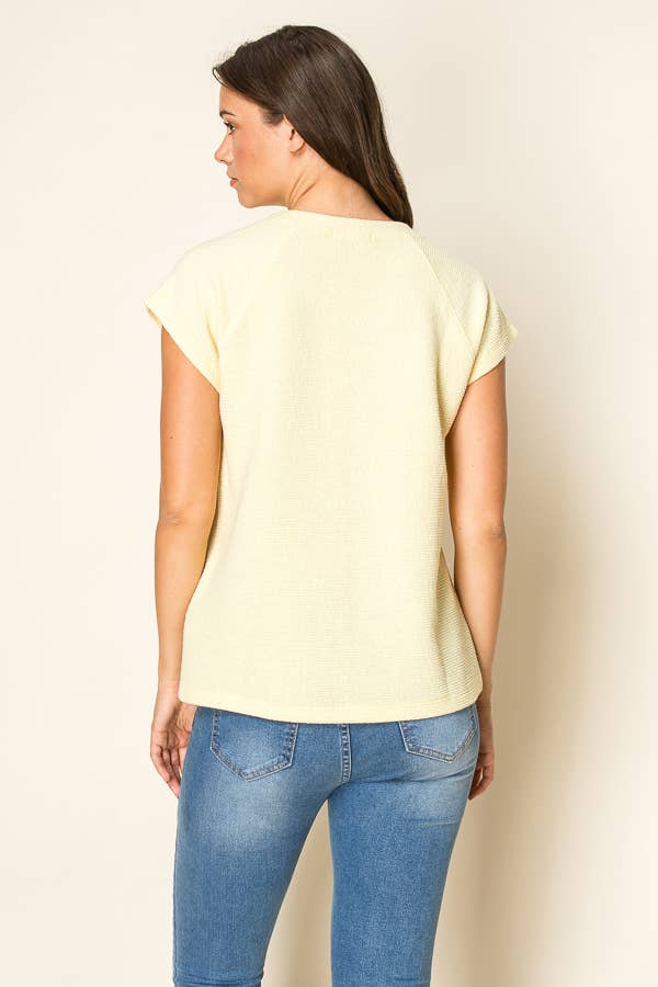 Round Neck Cloudy Knit S/S Top: Banana