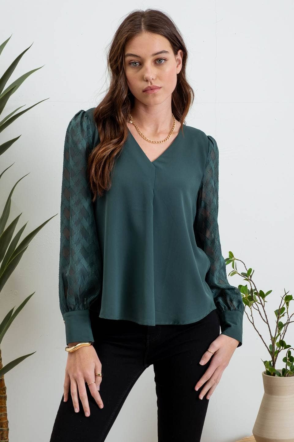 V NECK BACK BUTTONED SHEER PLAID LONG SLEEVE BLOUS: HUNTER GREEN