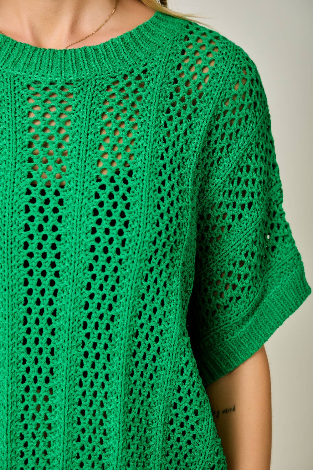 Crochet Short Sleeve Dolman Sweater: Kelly Green
