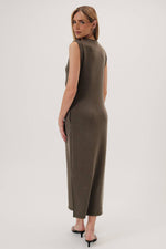 ROUND NECK SLEEVELESS MAXI DRESS: OLIVE
