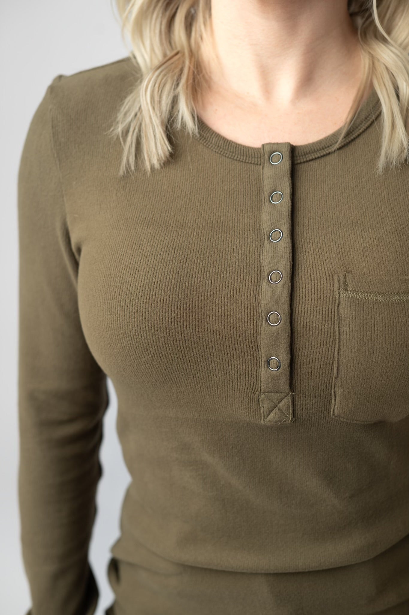 Georgia Long Sleeve w/ Snaps: Olive