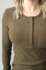 Georgia Long Sleeve w/ Snaps: Olive