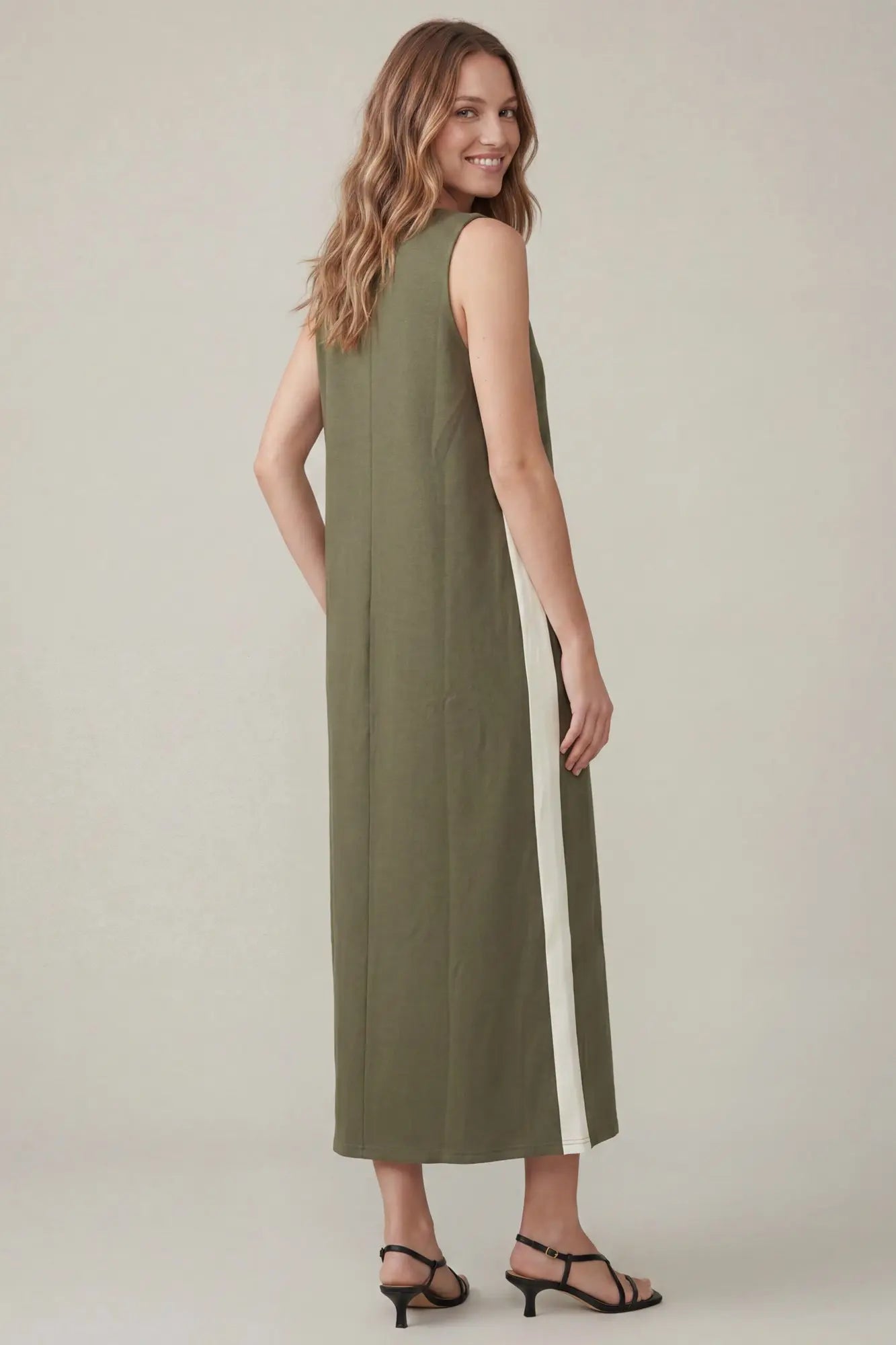 Sleeveless Side Contrast Dress
