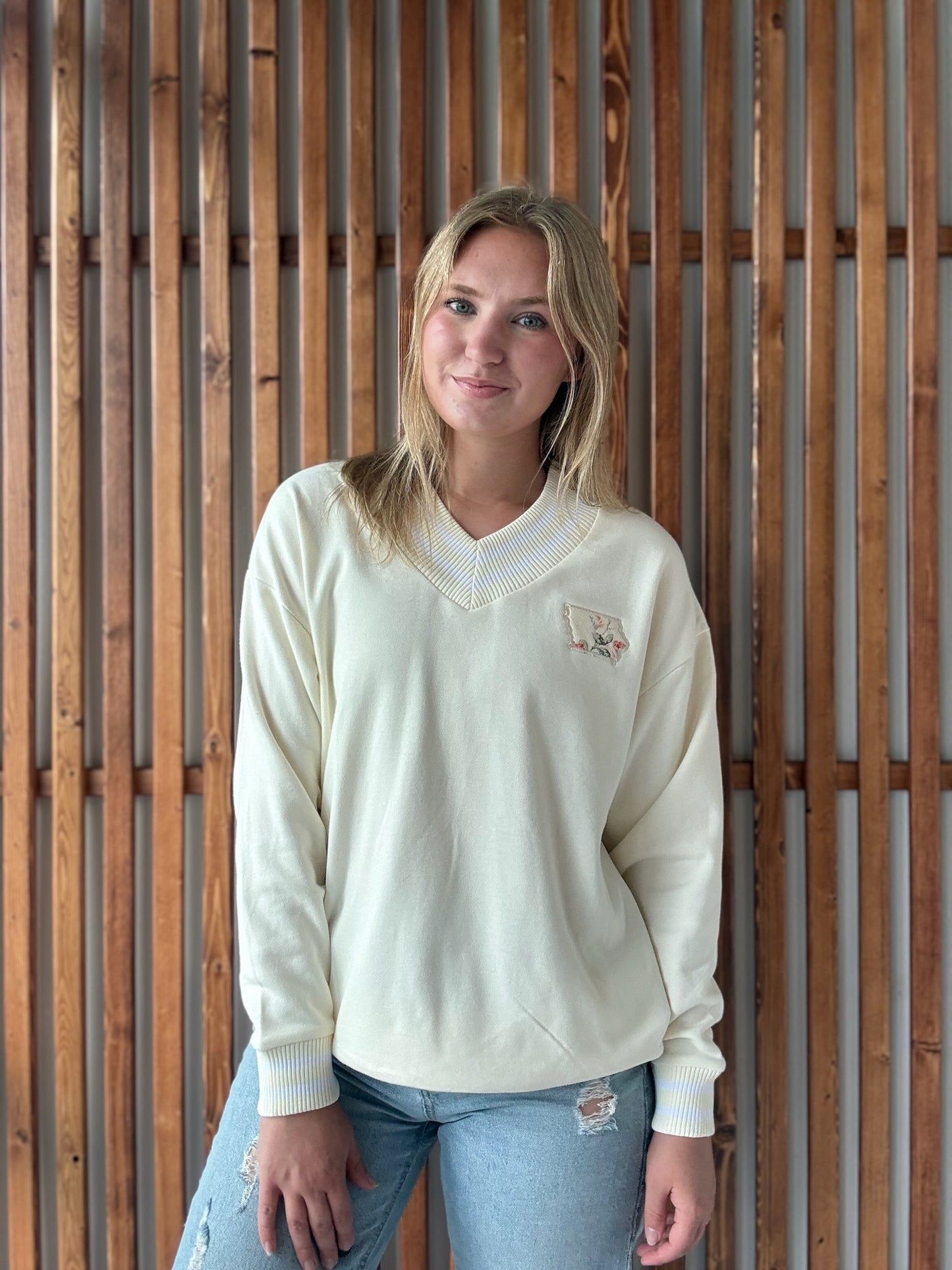 Floral Iowa V NeckSweatshirt: Cream