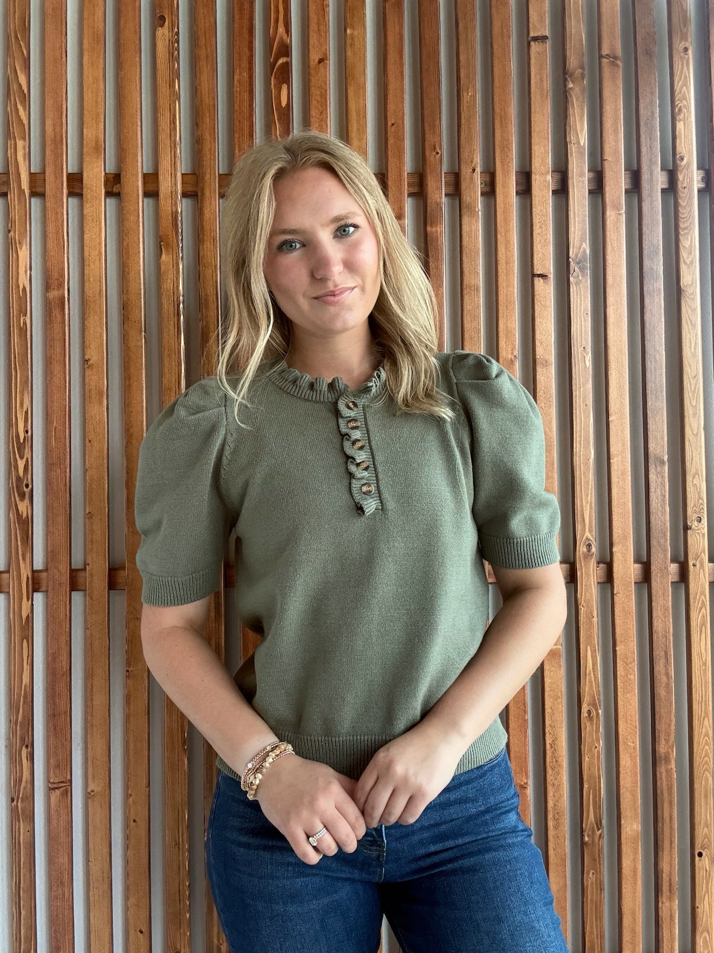 Short Puff Sleeve Ruffled Neck Sweater: Olive