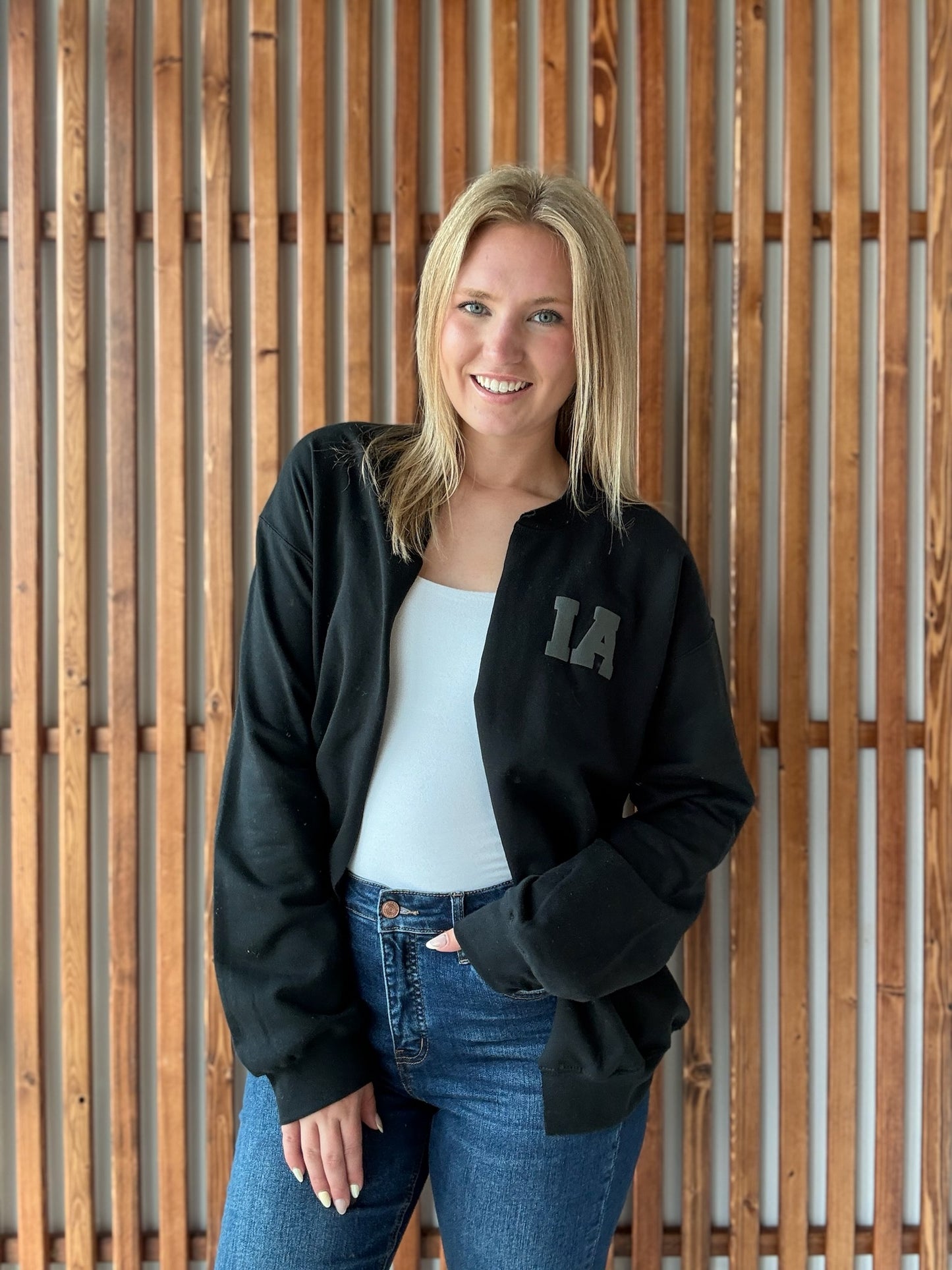 IA Hawkeye Puff Cut Cardi