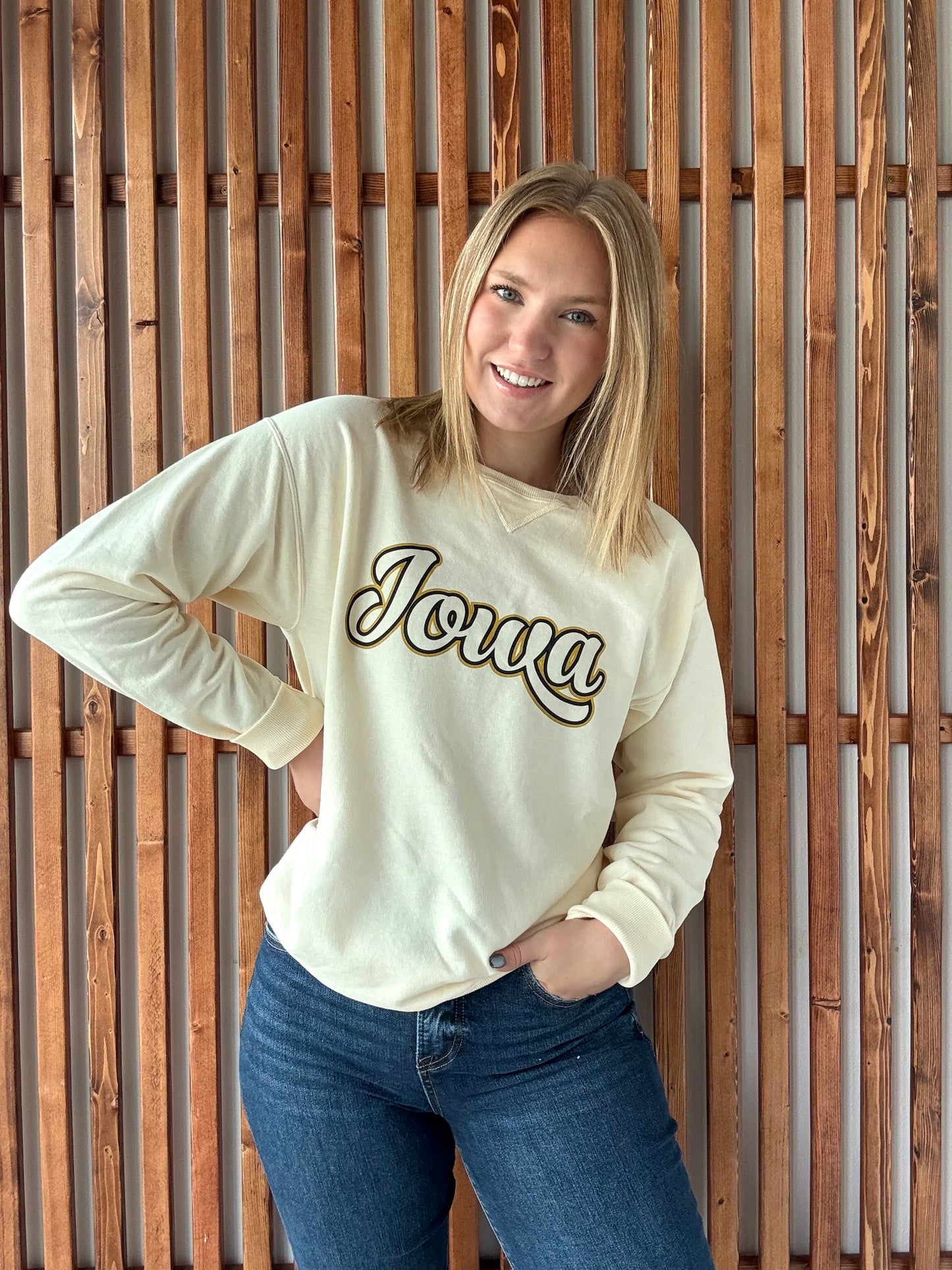 Double Layer Vintage Iowa Sweatshirt - Cream