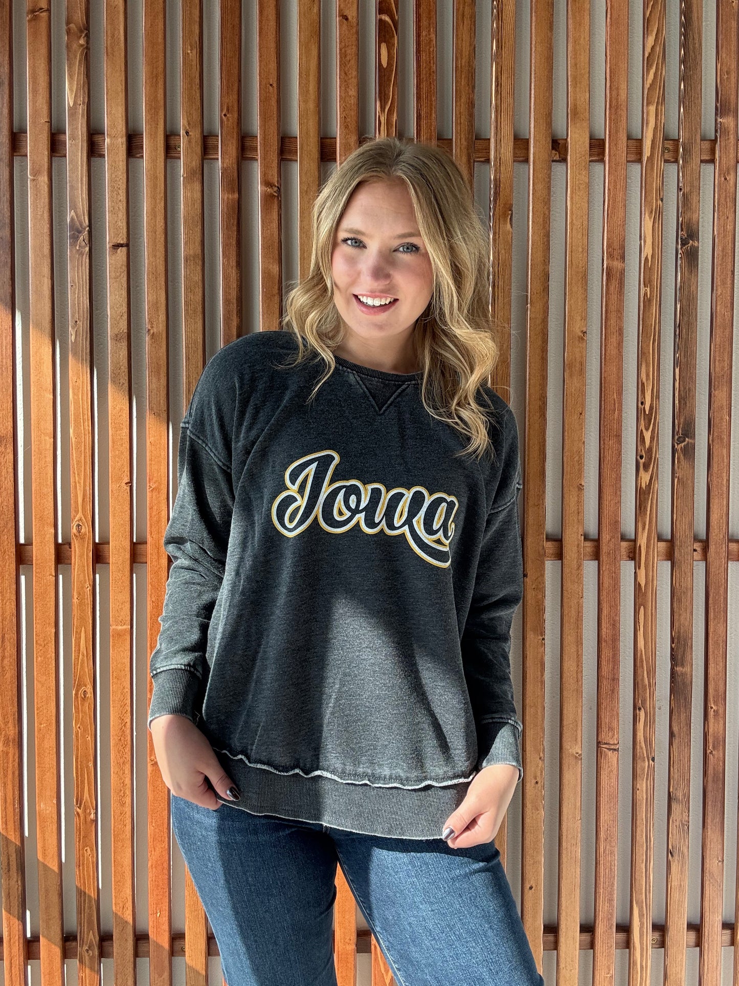 Double Layer Vintage Iowa Sweatshirt Rounded Hem