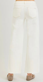 Mandy TC MR Ankle Straight Raw Hem Jean