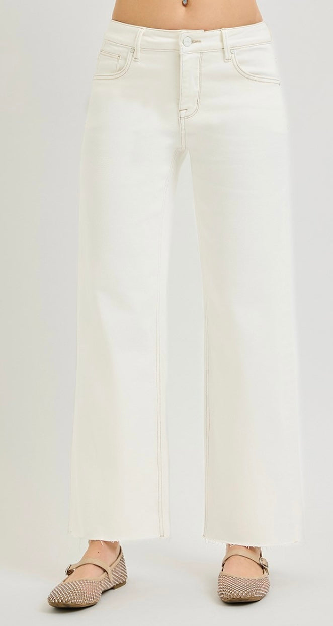 Mandy TC MR Ankle Straight Raw Hem Jean