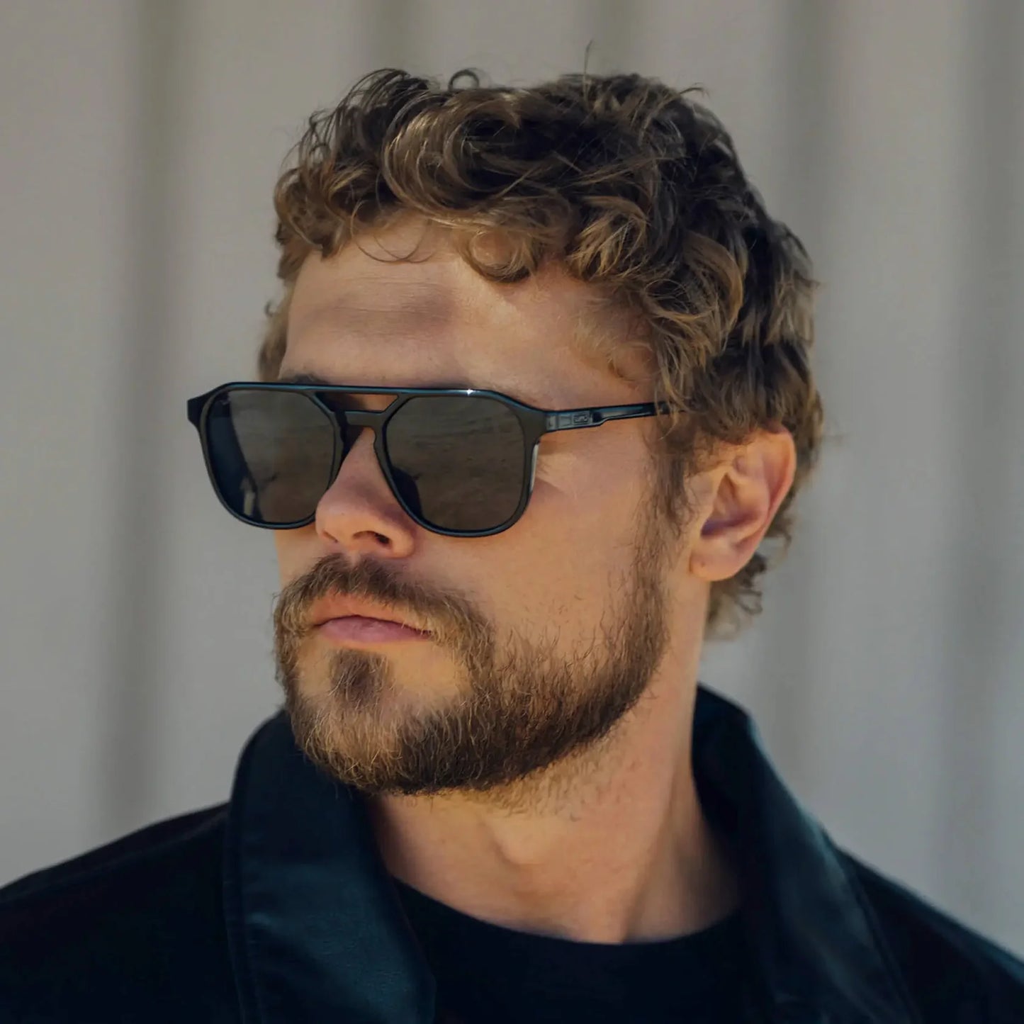 Hunter - Polarized Rectangular Sunglasses: Black / Triple Black Lens