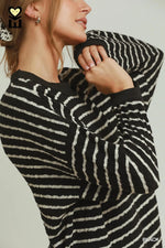 Black & White Stripe Texture Long Sleeve