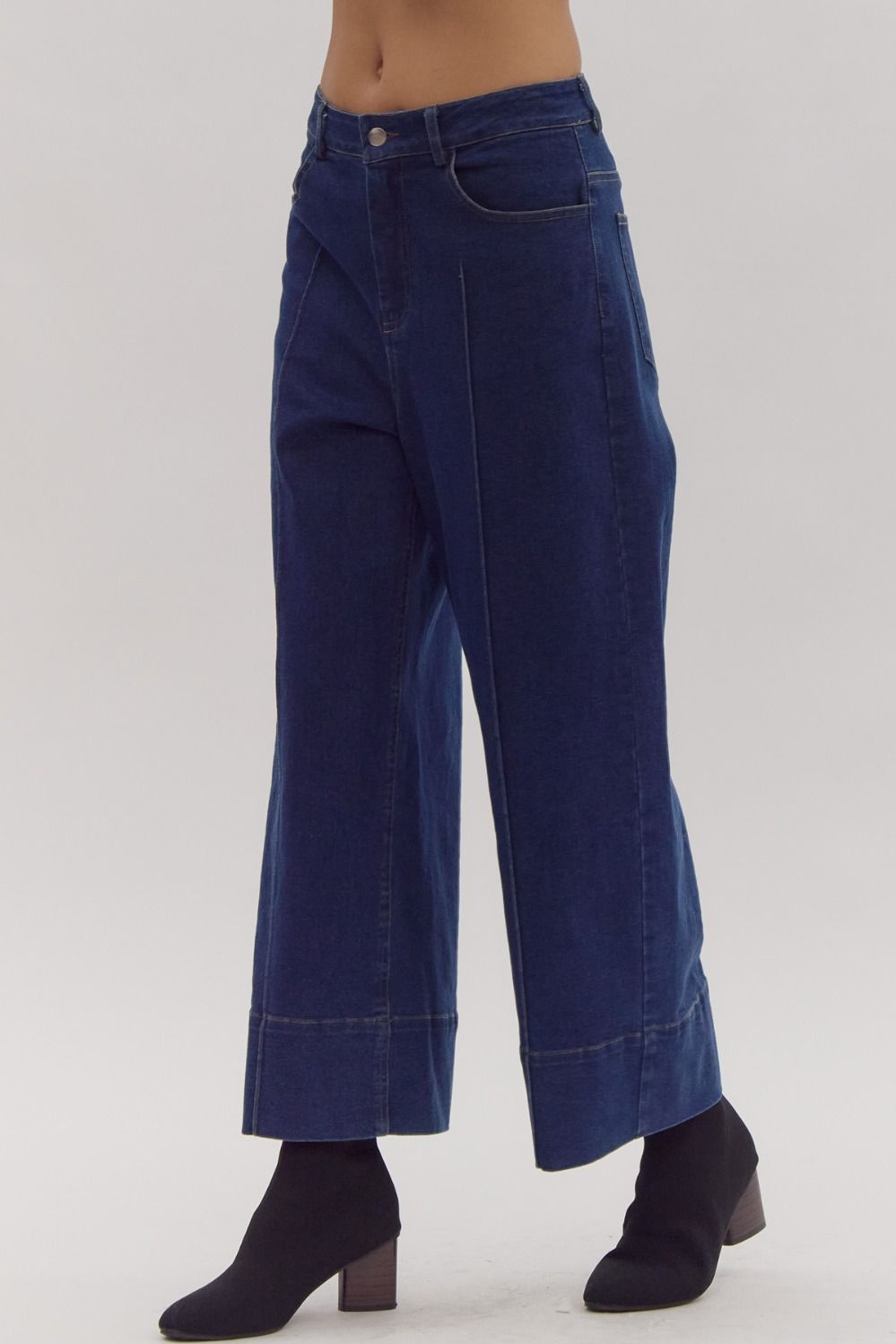 Front Pleated Crop Denim Pant