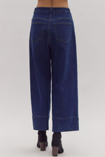 Front Pleated Crop Denim Pant