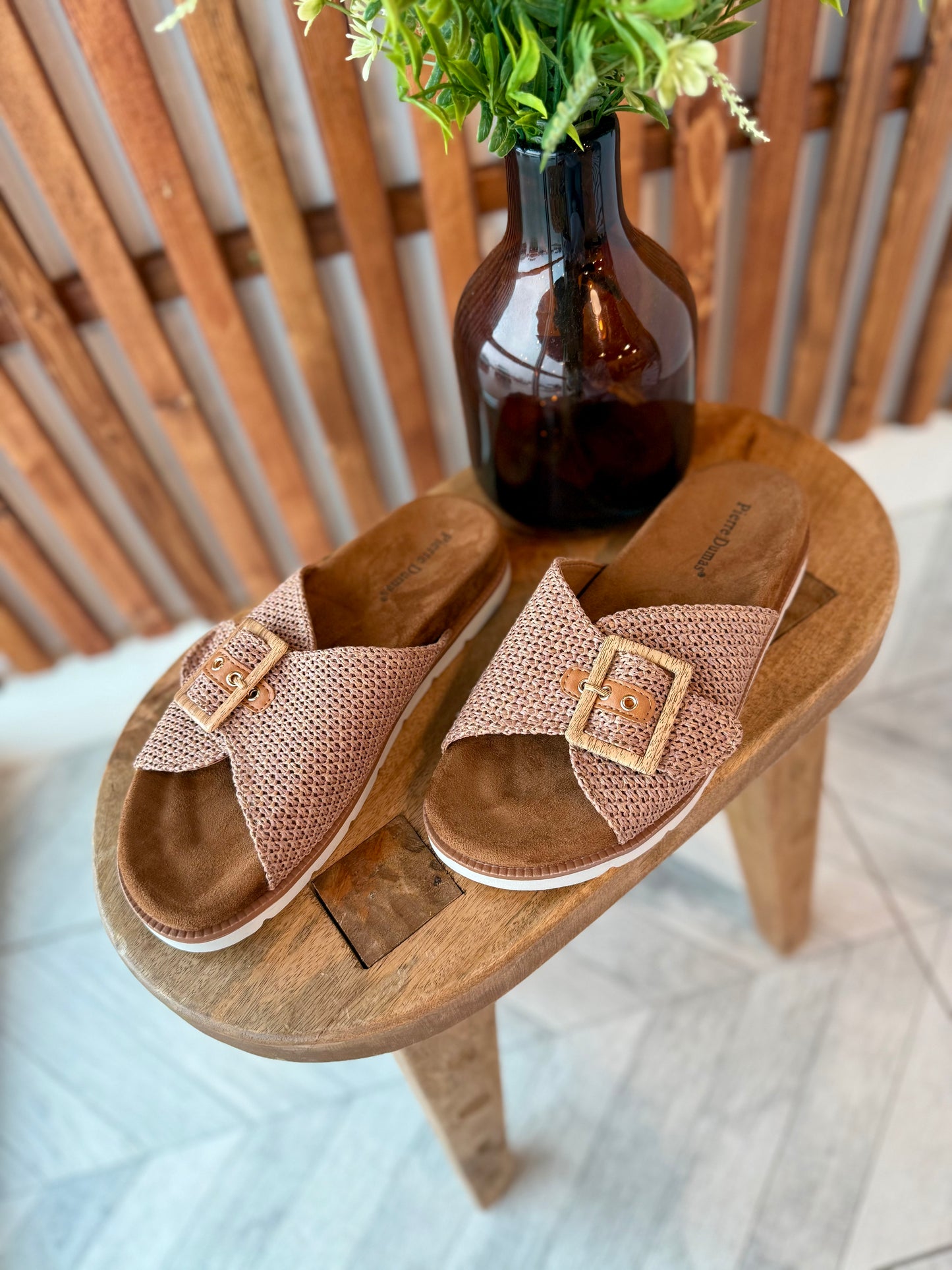 Quinn Sandals - Tan