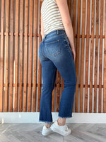 Dylan HR Crop Straight J21 Eleven Jeans