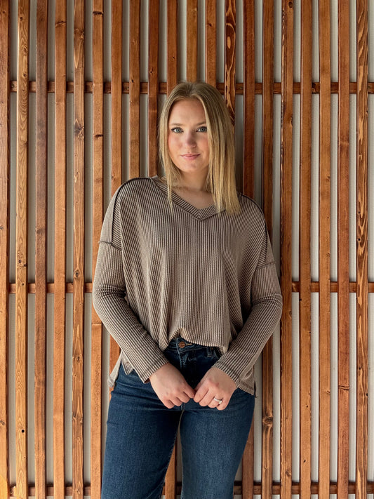 Ribbed Hi-Low V-Neck Long Sleeve - Mocha
