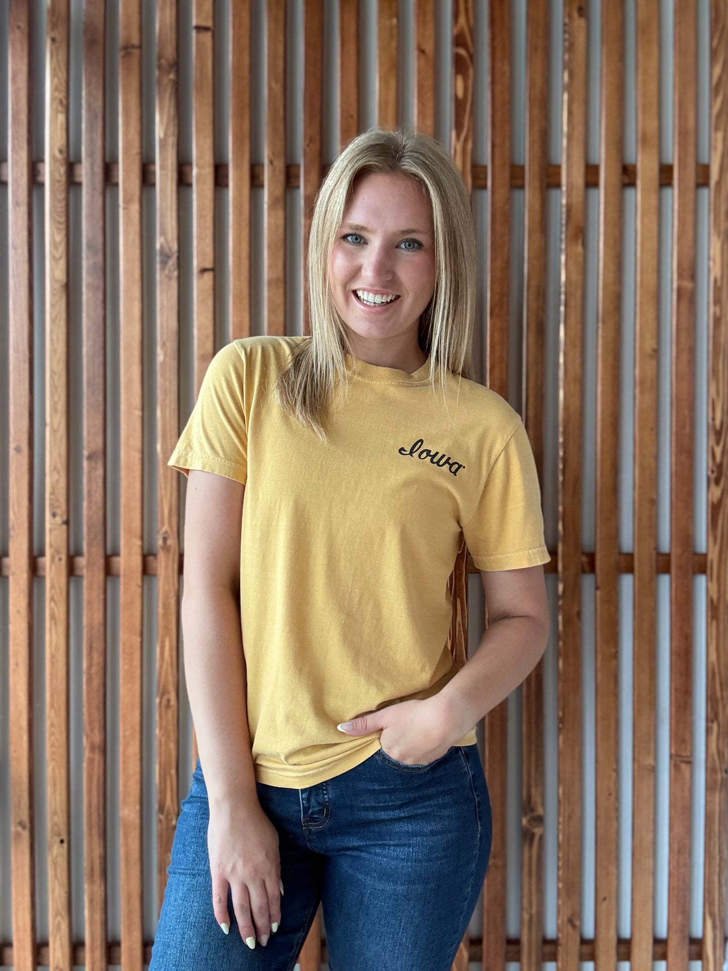 Retro Hawkeye Tee in Vintage Gold