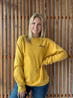Retro Hawkeye Crew in Vintage Gold