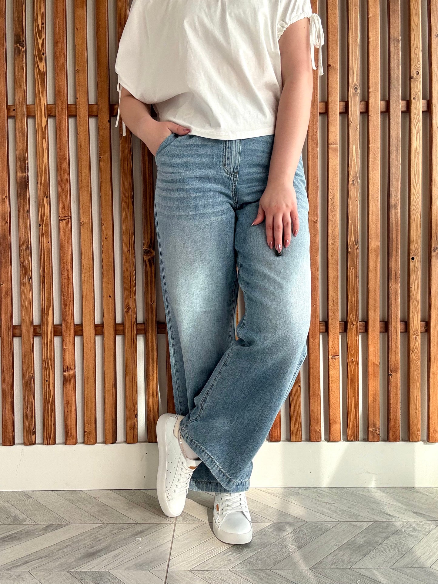 Featherweight Baggy HW Judy Blue Jeans