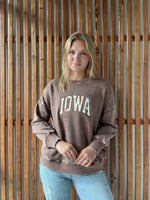 Floral Iowa Sweatshirt With Pocket: Brown