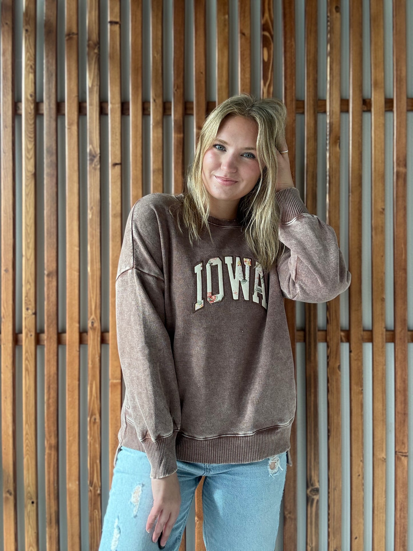 Floral Iowa Sweatshirt With Pocket: Brown