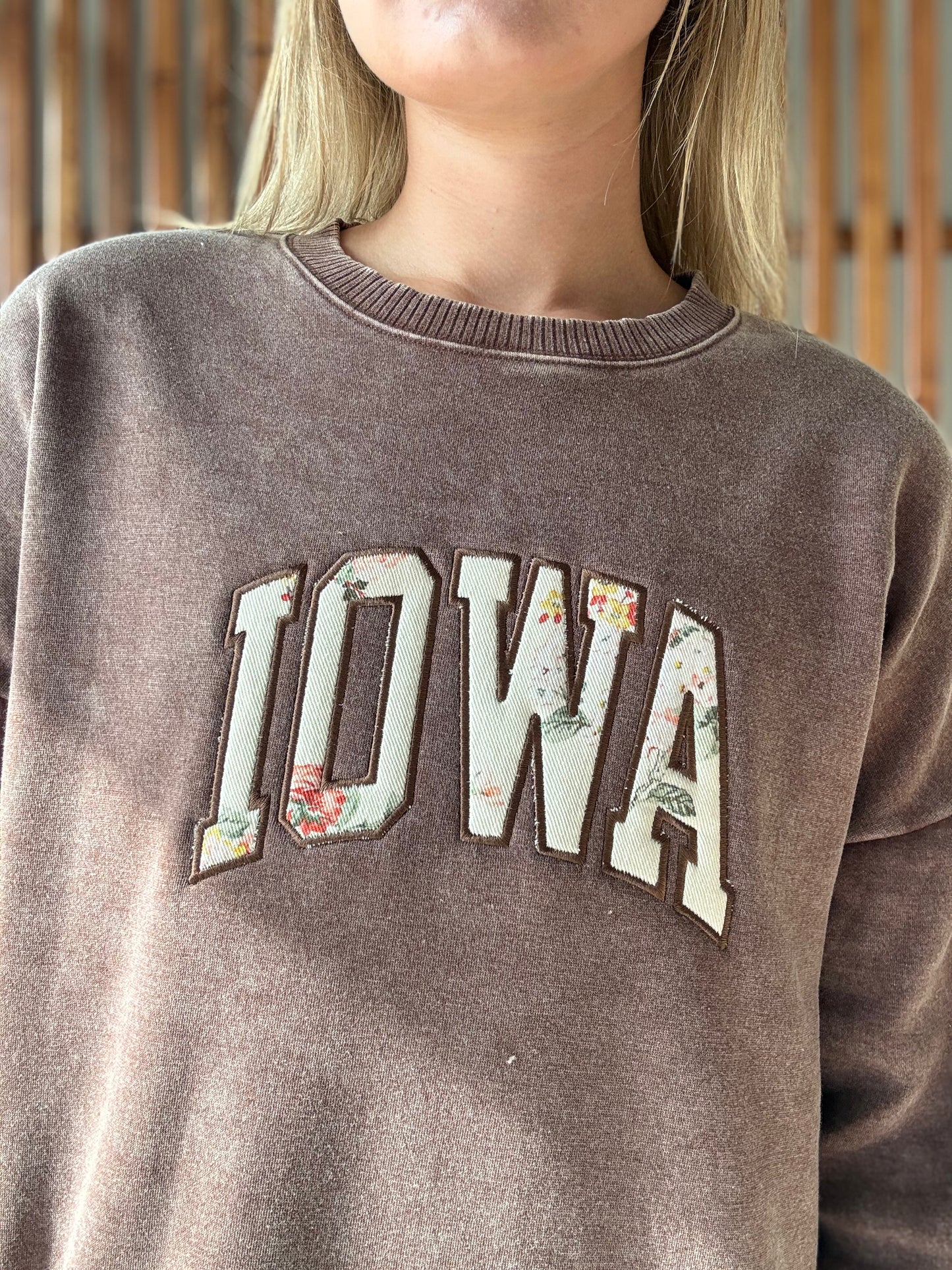 Floral Iowa Sweatshirt With Pocket: Brown