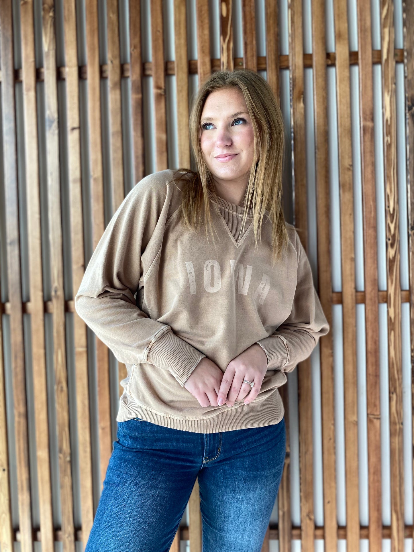 IOWA Distressed W/ Pockets - DK Blush