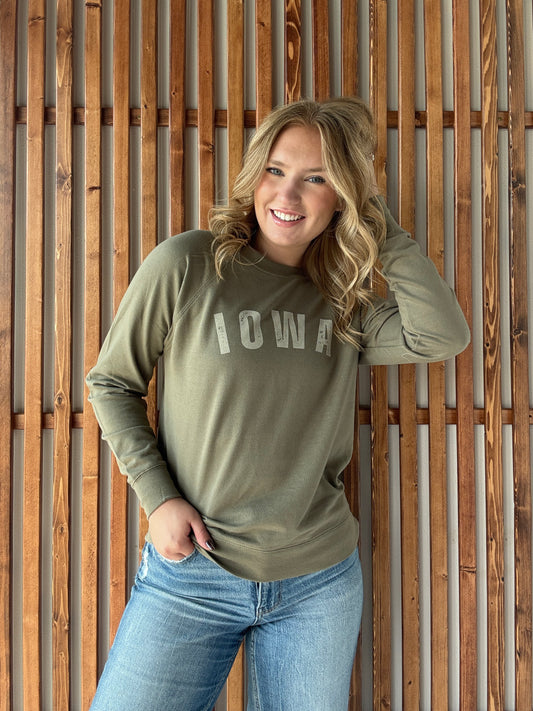 Iowa Distressed Crew Sweatshirt - Olive