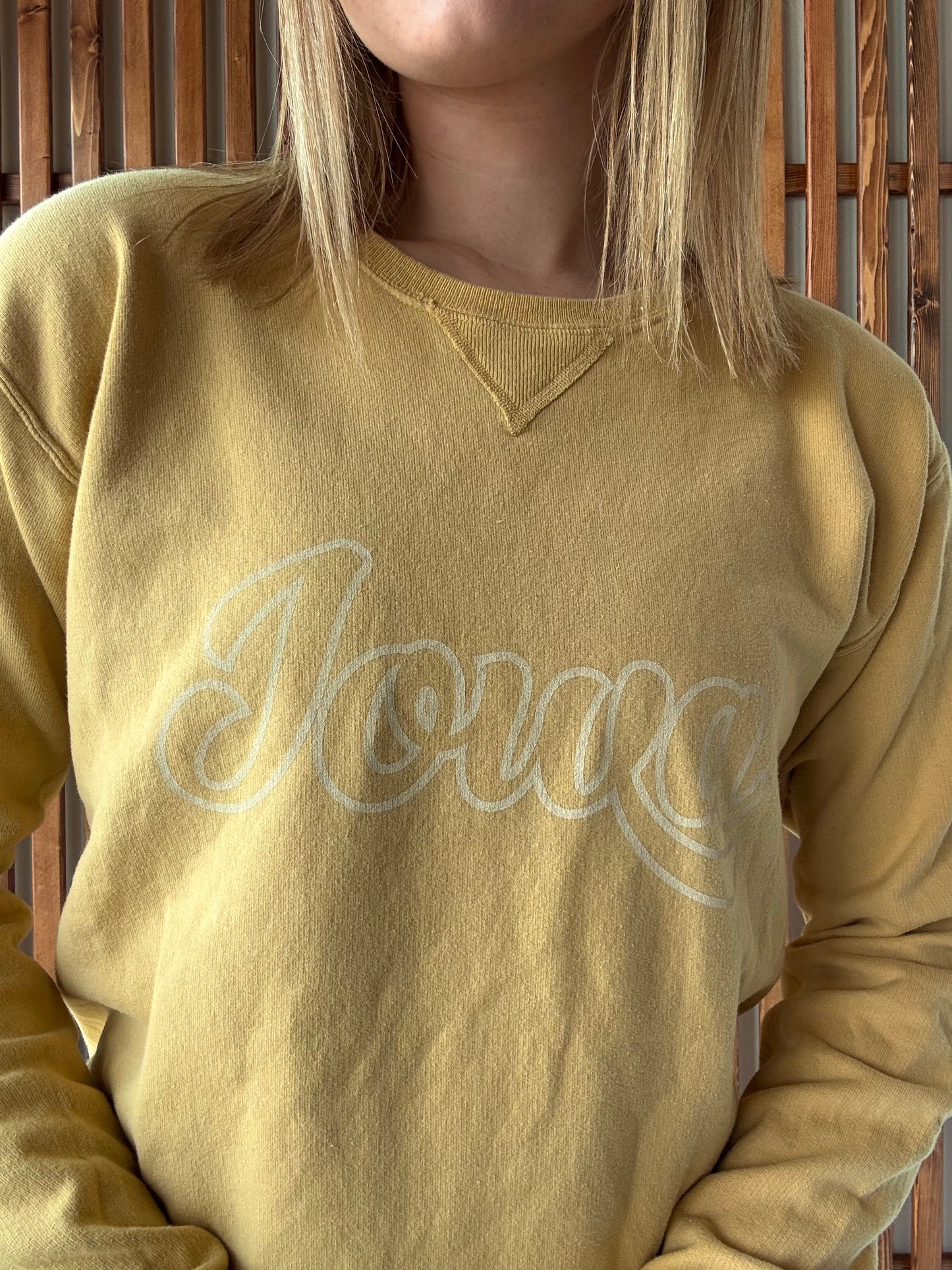Iowa Vintage Sweatshirt - Gold