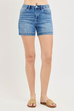 Avery HR Cuffed Hem Risen Shorts