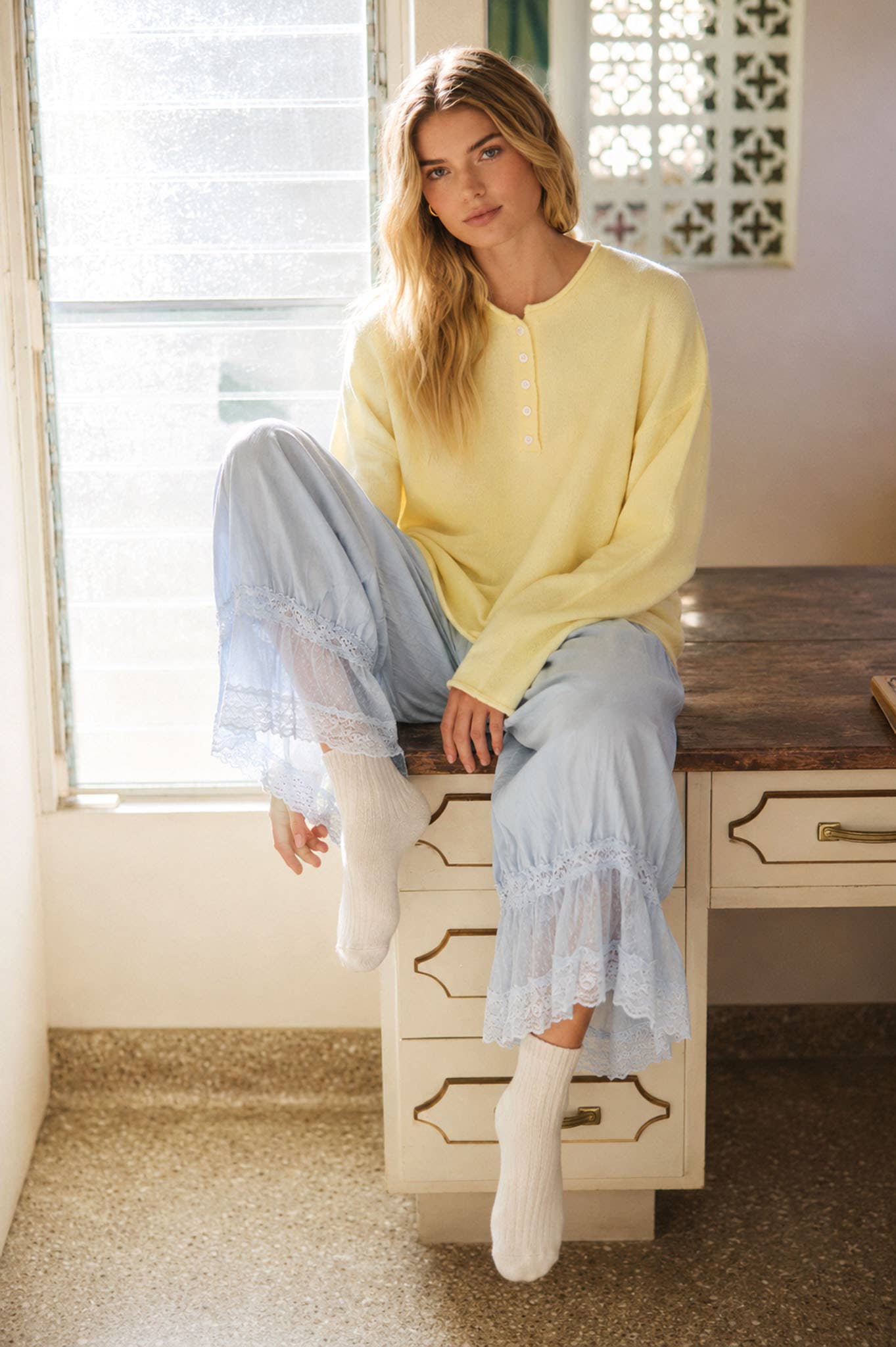 RAW ROLLED EDGE HENLEY RELAXED PULLOVER SWEATER : BUTTER YELLOW