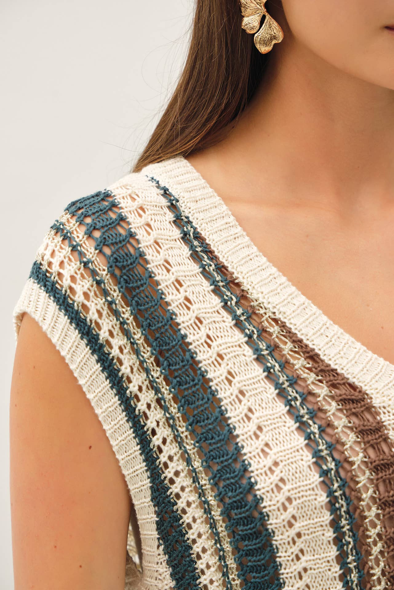 VERTICAL STRIPED HAND CRAFT CROCHET VEST